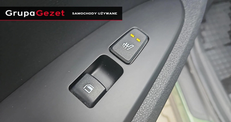 Kia Sportage cena 128900 przebieg: 36000, rok produkcji 2022 z Łeba małe 379